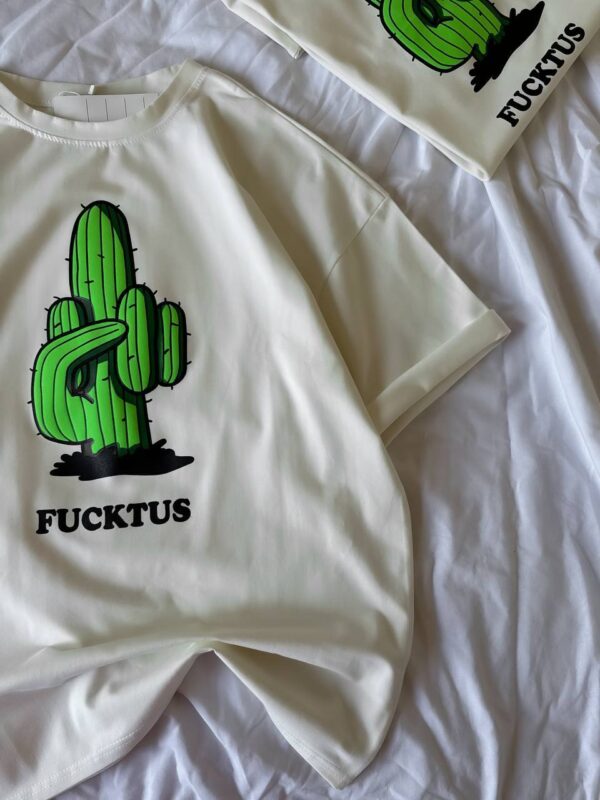 Oversized marškinėliai „FUCKTUS“ - Image 8